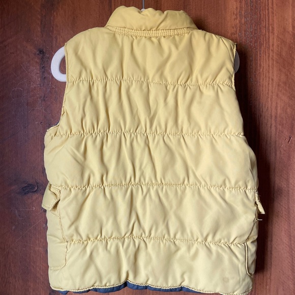 Kids Oshkosh Vest Size 3T - Picture 2 of 4